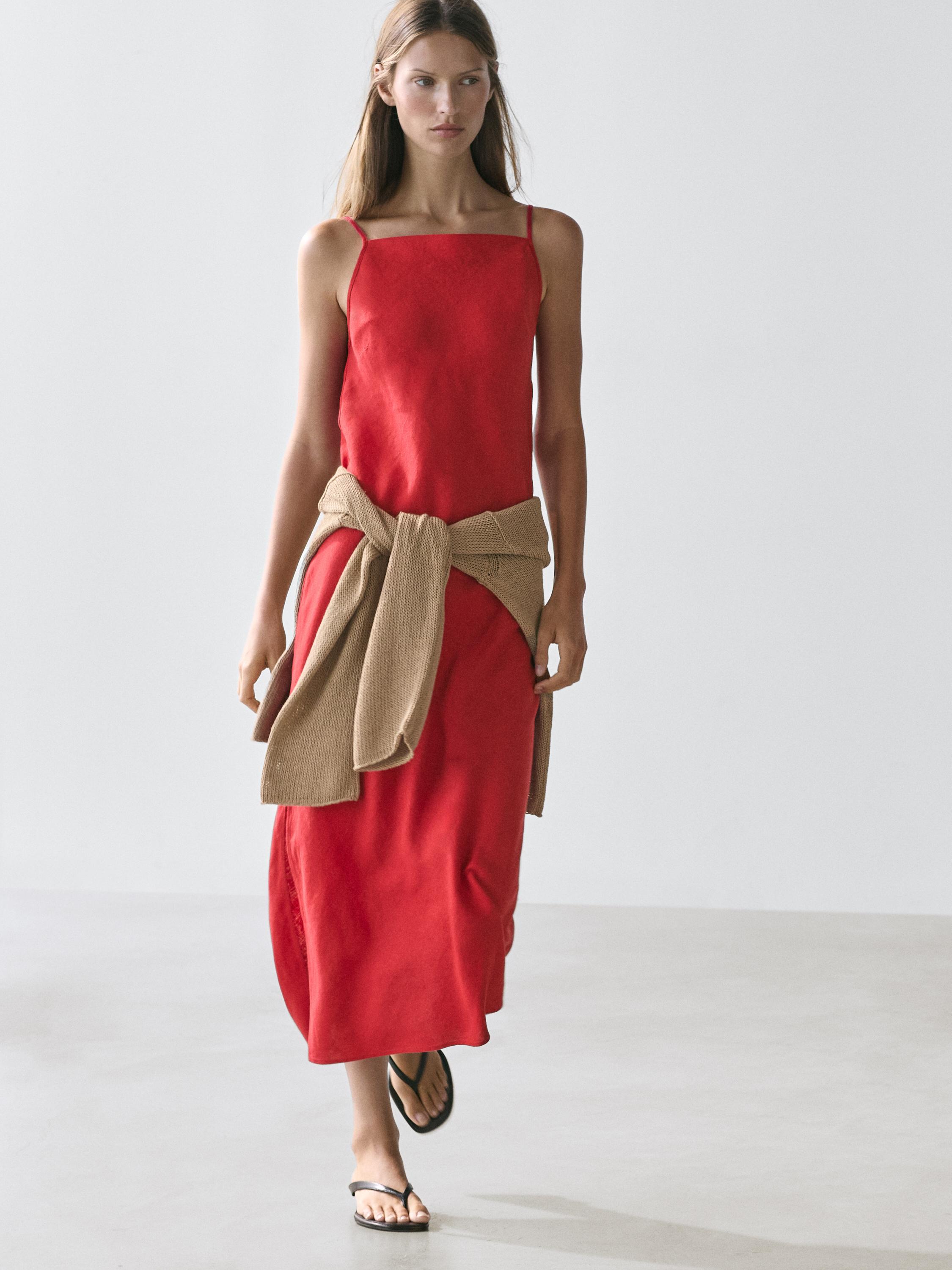 Linen midi dress with straight neckline